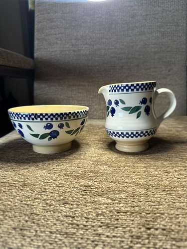 Nicholas mosse pottery - mosse,